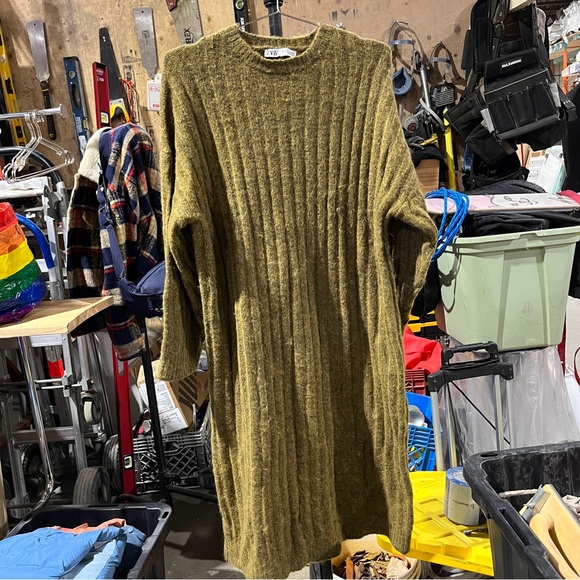 Zara Sweater Dress - Picture 1 of 3